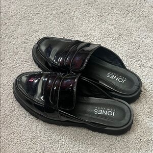 Jones New York Women's Backless Glossy Black Penny Loafers